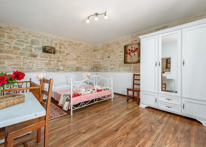 V Ferienhaus Pamići
