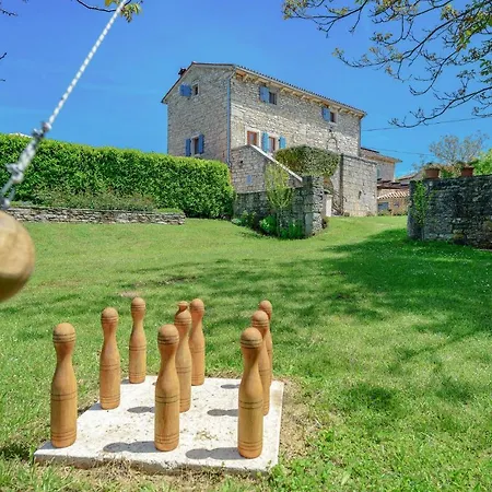 V * Pamići